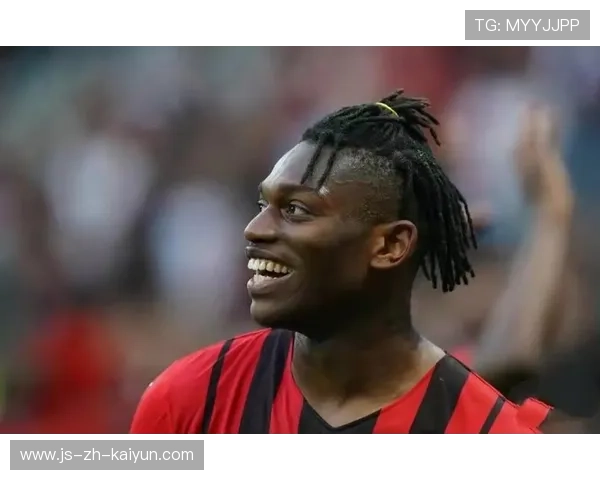 AC米兰边路冲击反复演练，莱奥反内切动作更流畅